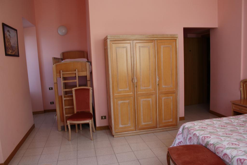 Hotel Vapore Torno Exterior foto